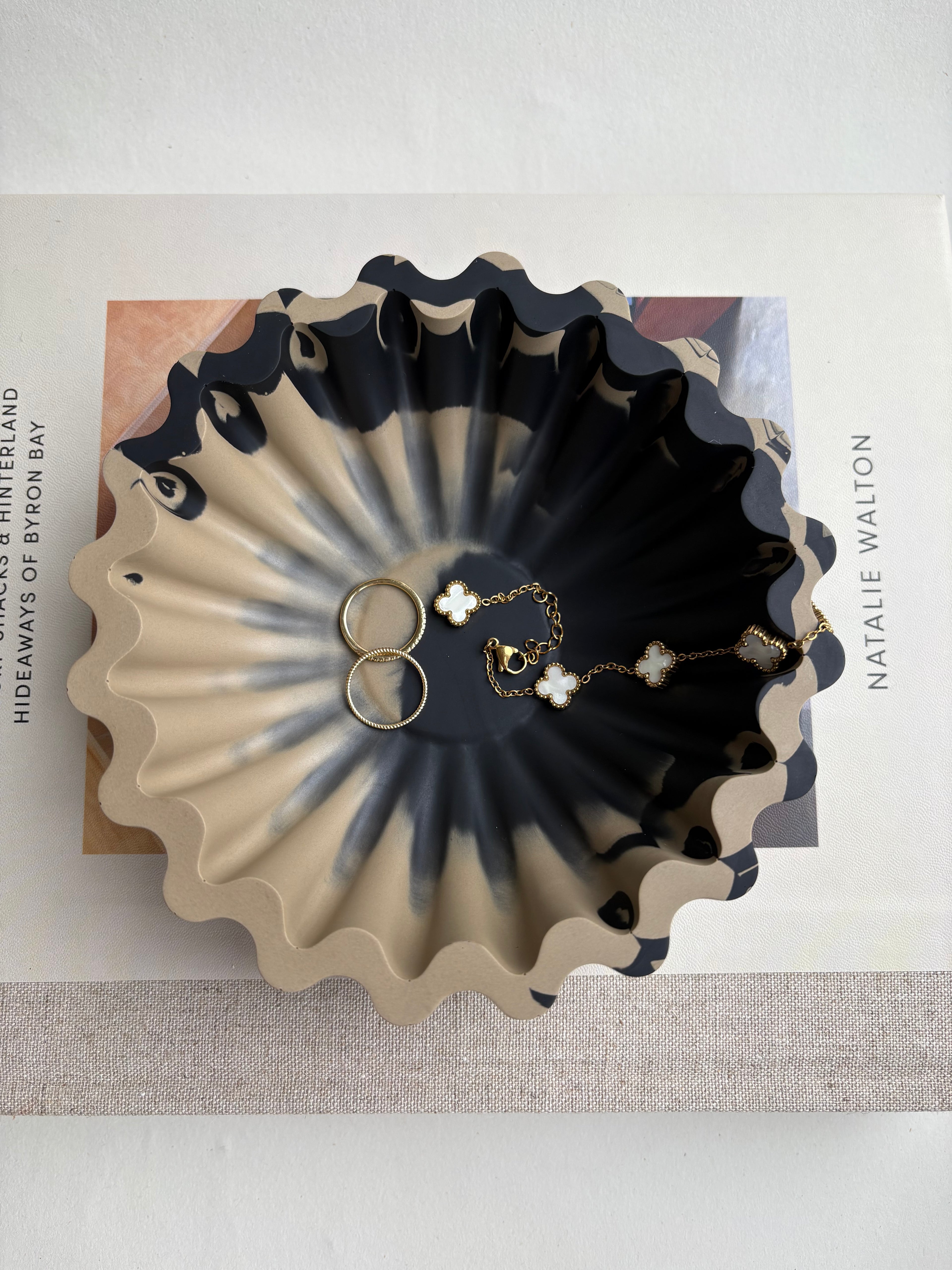 The Ruffle bowl